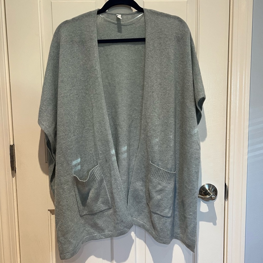 Nordstrom Cashmere Ruana, hardly worn